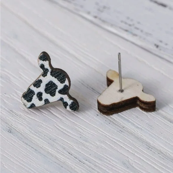 Brand new cow, head stud earrings - Picture 3 of 5